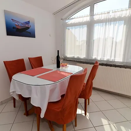 Marinovic Apartment *