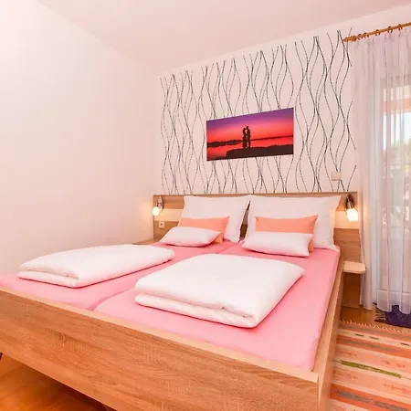 Apartment Marinovic *